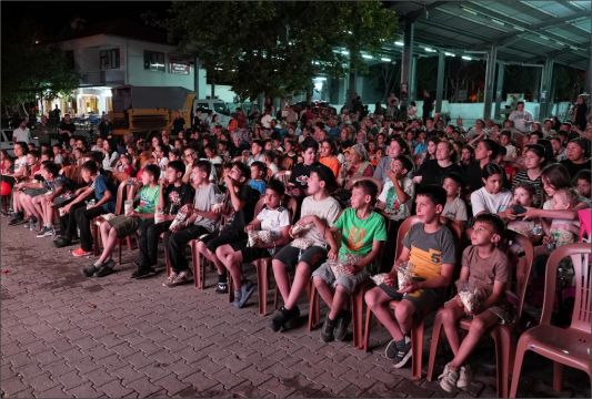 Büyükşehirden 17 İlçeye Yazlık Sinema Keyfi