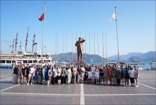 Yüzme Öğrenen Kadınlar Marmaris’te Denizle Buluştu