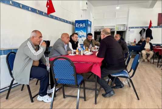 Kaymakam Cıdıroğlu’ndan Gürpınar’da esnaf ziyareti